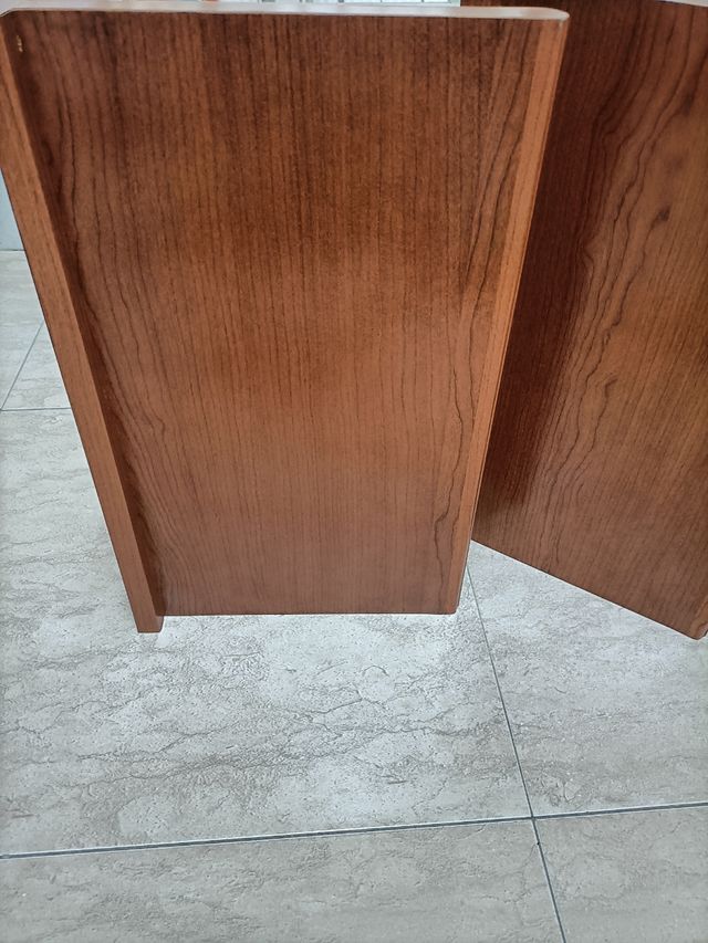 2 Estanterías de madera