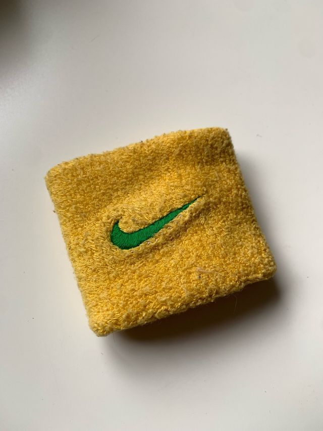 Muñequera nike