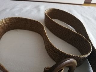 Cinturón con hebilla de madera 