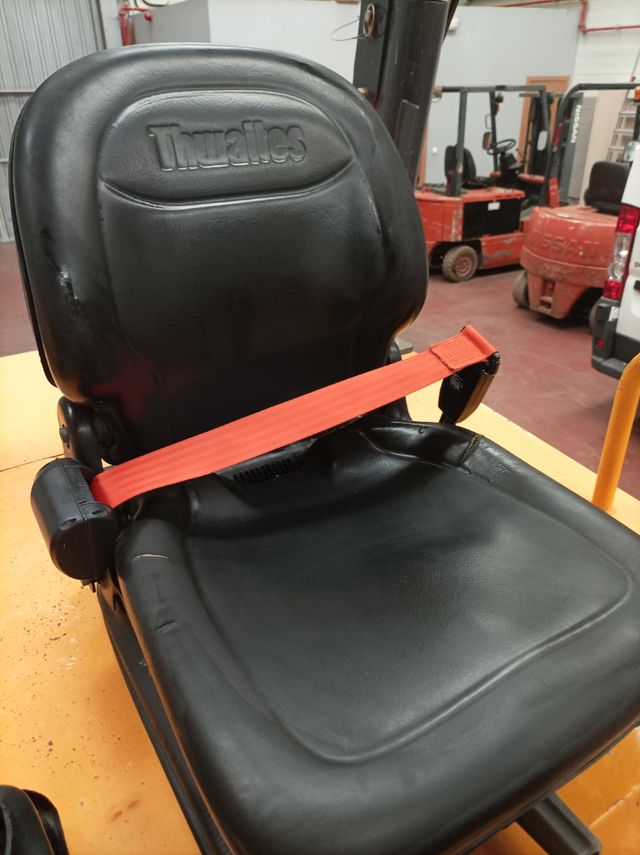 Dumpers Thwaites 6000 kgs