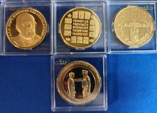 N 49 LOTE DE 16 MONEDAS CONMEMORATIVA
