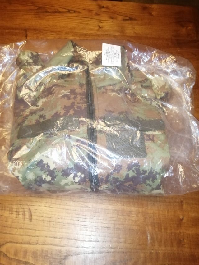 Giacca e pantaloni in goretex, originali E. I.