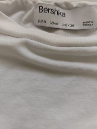 Camiseta blanca Bershka 