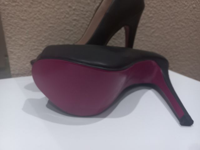 Zapato de mujer con taconazo