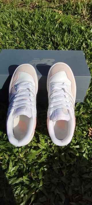 Zapatillas Mujer New Balance 550 Blanco y Rosa 