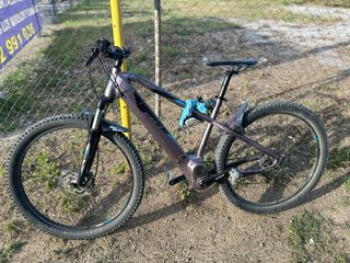 Bicicleta elecritca bh atom aro 29