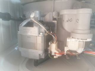 Lavadora para reparar o piezas 