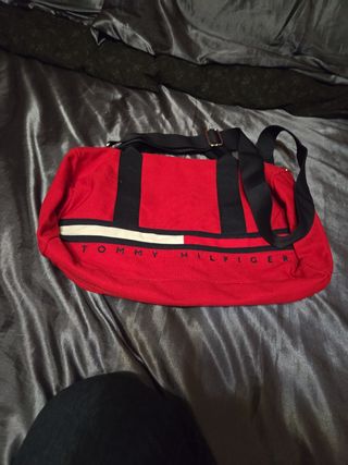 Bolso femenina, roza y azul de onbro.