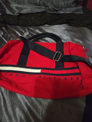 Bolso femenina, roza y azul de onbro.