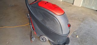 Maquina fregadora