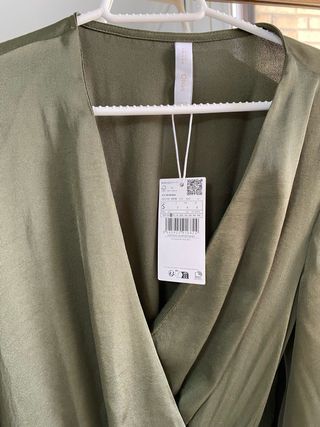 Vestido cruzado Mango