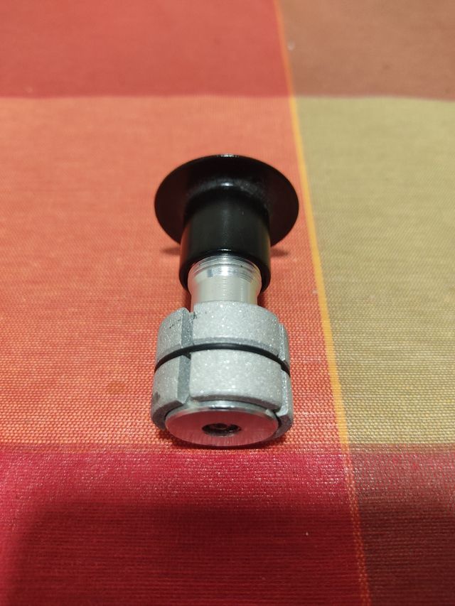 Araña dirección Megamo