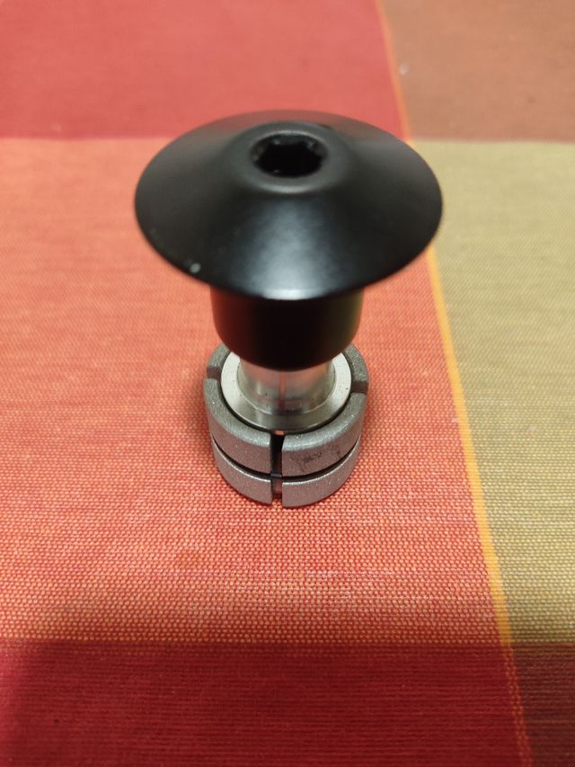 Araña dirección Megamo