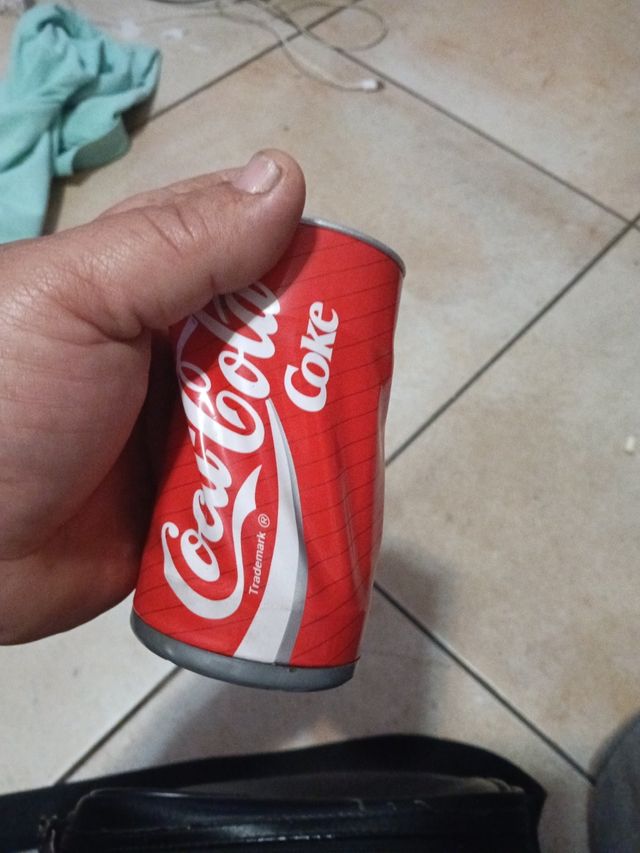 Vendo lattina coca Cola ballerina
