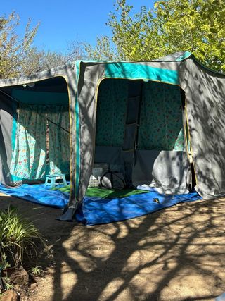 Tienda remolque negocible