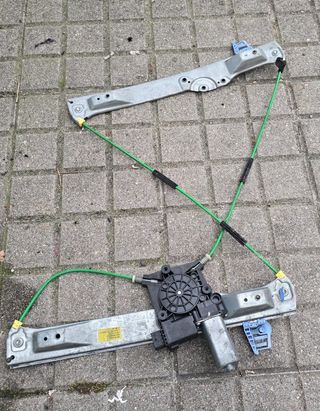 ELEVALUNAS OPEL CORSA OPC AÑO 2009