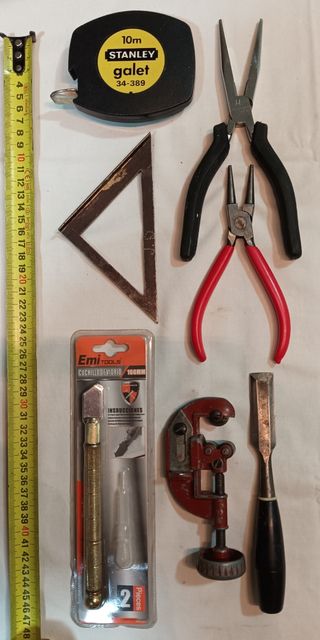 HERRAMIENTAS ANTIGUAS