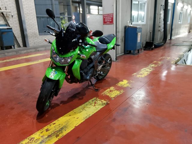 Vendo kawassaki 750