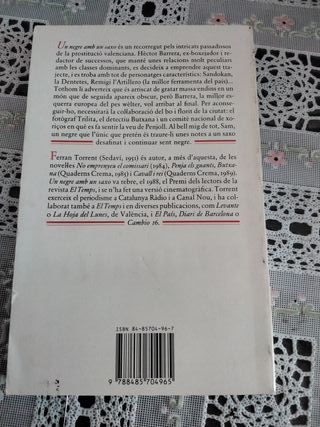 Un negre amb un saxo