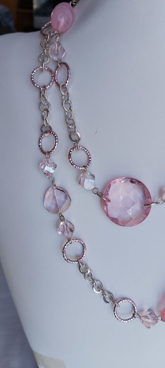 Collana con resine e cristalli, rosa, argento