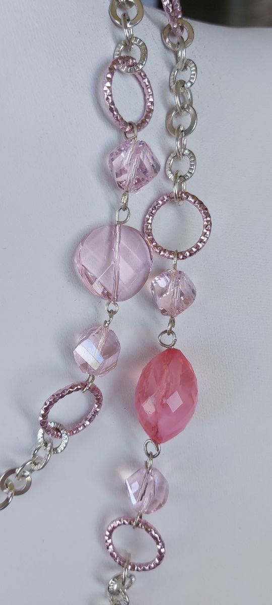 Collana con resine e cristalli, rosa, argento