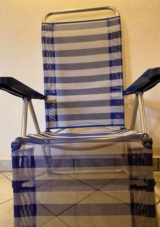 Silla plegable para la playa de rayas
