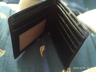 Elegante Billetera Montblanc negra sin estrenar.