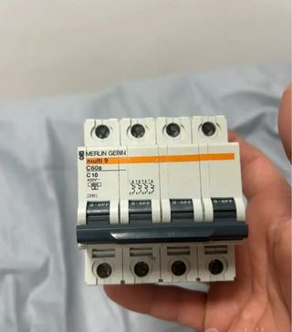 magnetotermico 10A 4p