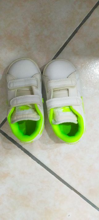 Scarpe Nike con strappo unisex bambini