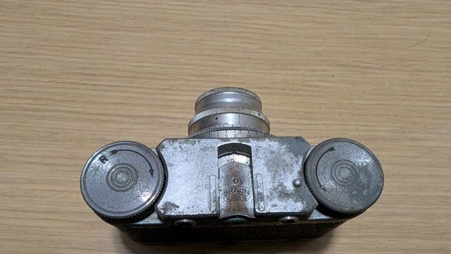 Cámara Braun Paxette con funda TAL CUAL