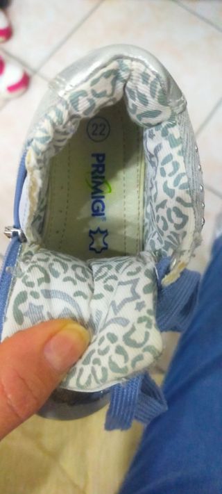 Scarpe bambina numero 22