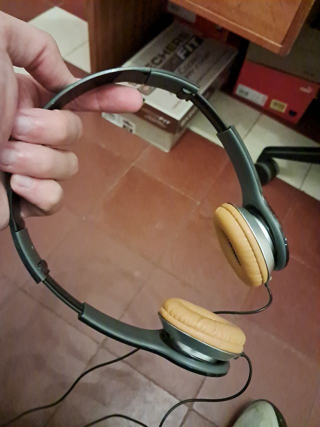 Auriculares con cable