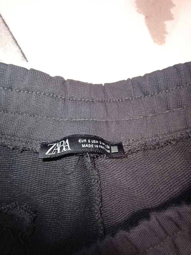 Pantalones Zara