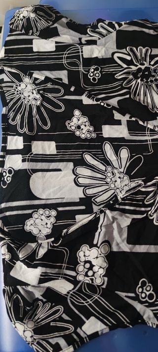 Blusa negra mujer T40