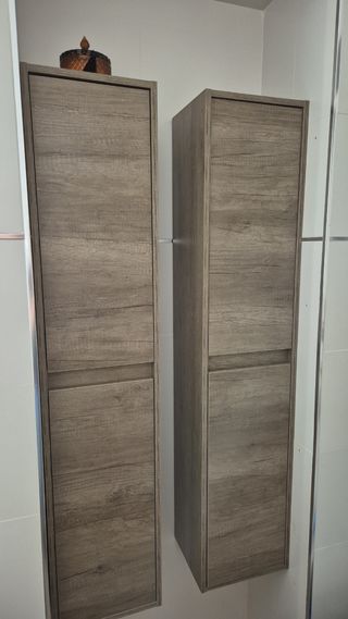 75€Muebles colgante baño/ salón las 2 x 120€