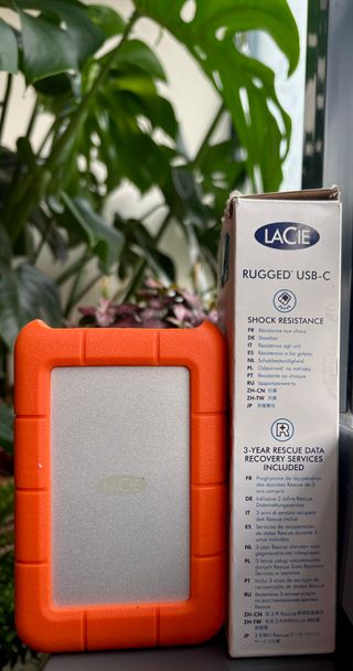 Disco duro externo LaCie 2TB, 33 meses de GARANTIA