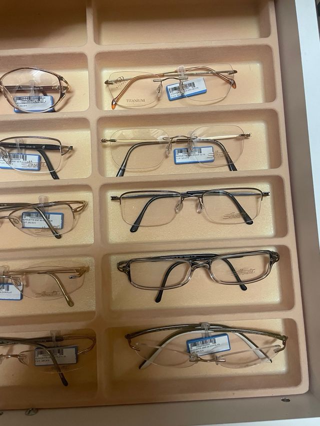 Monturas silhouette nuevas con etiqueta