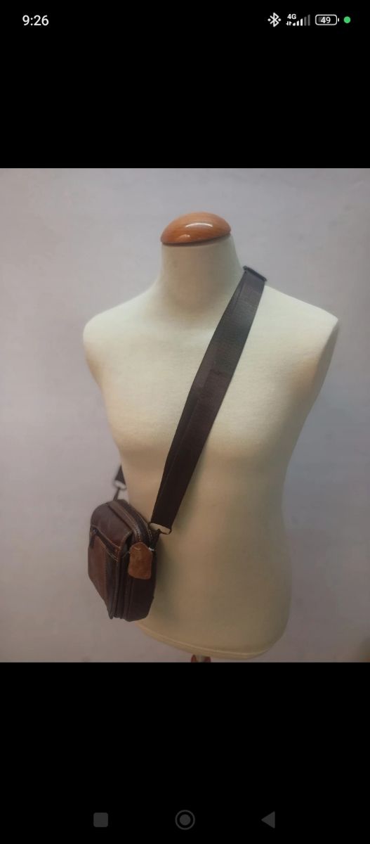 Bolso bandolera de piel 