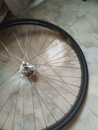 Vendo llanta Mavic carretera