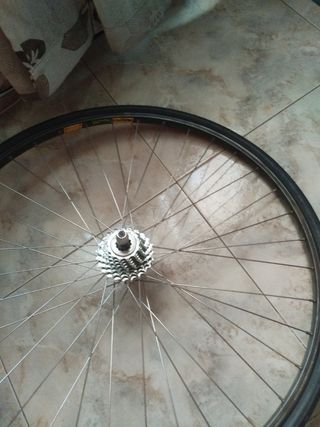 Vendo llanta Mavic carretera
