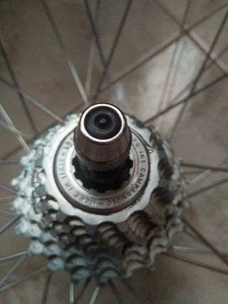 Vendo llanta Mavic carretera