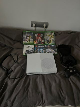 Xbox one s . Juegos . 2 mandos elite