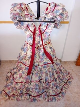 Vestidos y faldas