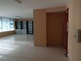 Local comercial en venta en Muriedas en Camargo