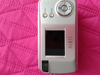 Cámara Airis 9H738-500