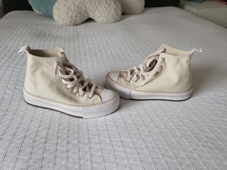 Converse beige