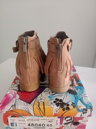 Botines con flecos