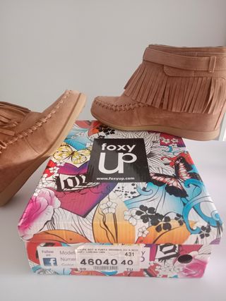 Botines con flecos