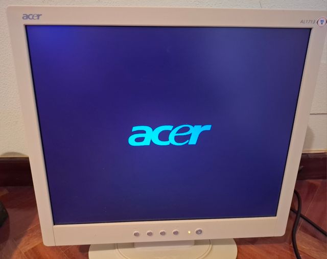 Monitor 17"