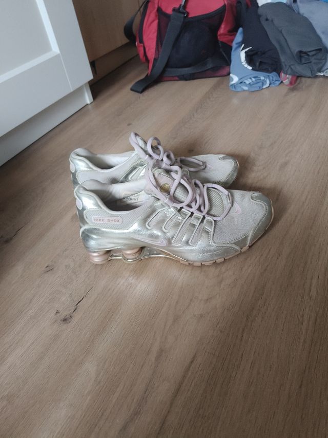 Nike shox mujer talla 38,5
